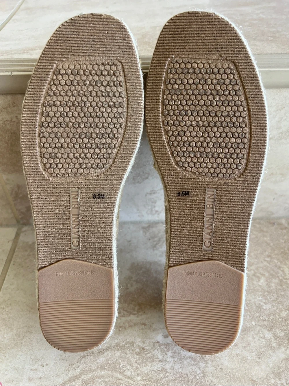 Hand & Foot Care (Shoe Box Label)